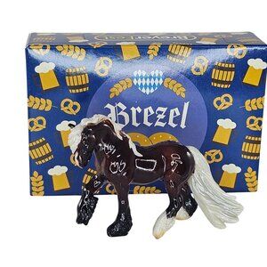 Breyerfest Brezel 2022 Glossy Fell Pony Stablemate Oktoberfest Treats Horse New